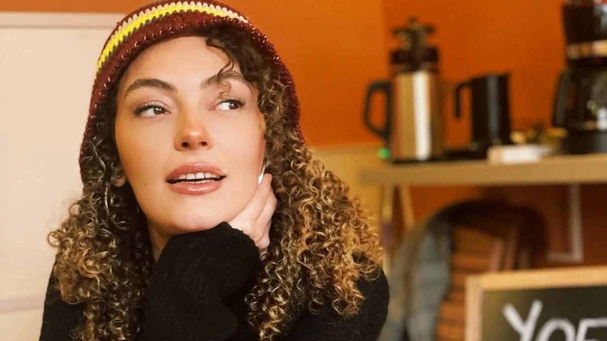 Selena dizisinin Kıvılcım’ı Hazal Şenel son hali şoke etti! Oyunculuğu bırakan oyuncu bakın ne iş yapıyor