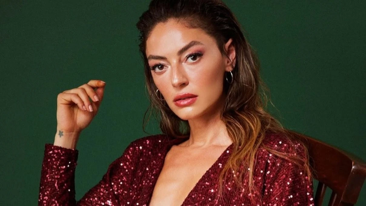 Selena dizisinin Kıvılcım’ı Hazal Şenel son hali şoke etti! Oyunculuğu bırakan oyuncu bakın ne iş yapıyor