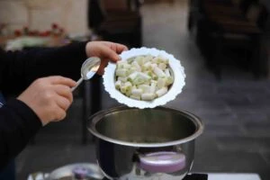 Gaziantep'in doğal antibiyotiği şiveydiz kış hastalıklarına karşı bağışıklığı uçuruyor! 8 IHA 20251211AW596986 3 t