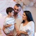 Ikinci kez baba oluyor Milli futbolcu Serdar Dursun esinin dogumu sirasinda bayildi