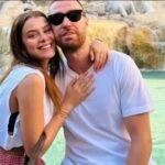 Ilayda Alisan sevgilisi Ogulcan Engin ile mekan cikisi poz verdi
