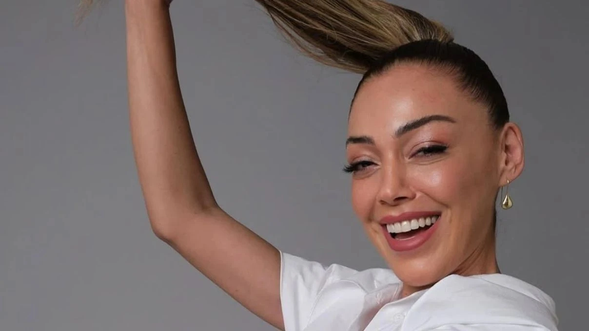 İlhan Şen’in sevgilisi sosyal medyada gündem oldu! Annesi gibi duruyor