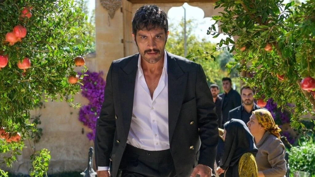 İlhan Şen’in sevgilisi sosyal medyada gündem oldu! Annesi gibi duruyor