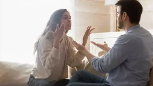 Iliskilerde manipulatif kisiler nasil davranir