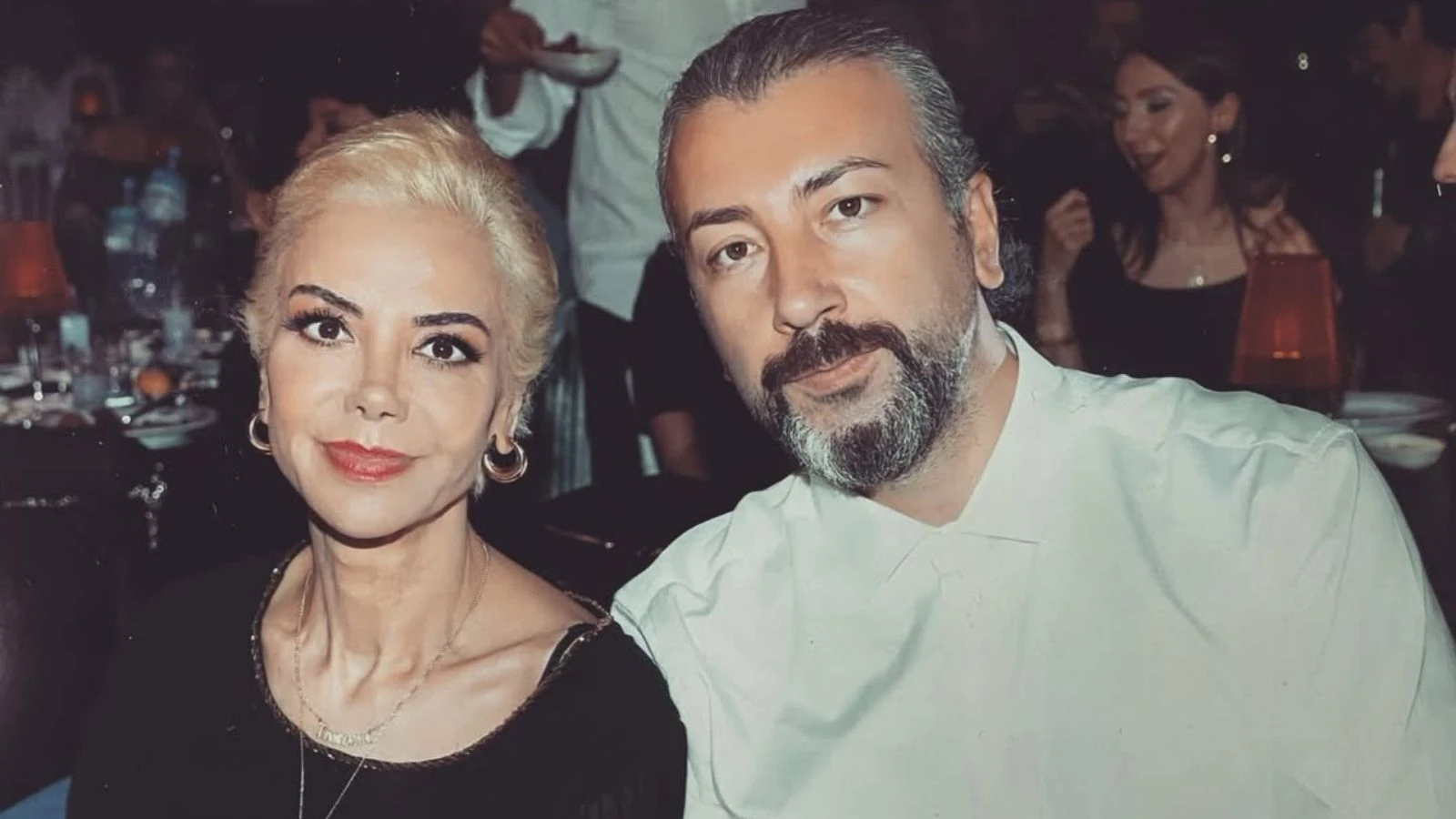 Tanyeli’nin eşi İlker Sünneli’den dikkat çeken açıklama! “İlk eşimi de kanserden kaybetmiştim” 1 Tanyeli’nin eşi İlker Sünneli’den dikkat çeken açıklama! “İlk eşimi de kanserden kaybetmiştim”
