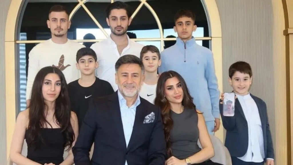 İzzet Yıldızhan’ın kızını görenler gözlerine inanamadı! 9 çocuğu olan sanatçının kızı Zelal güzelliğiyle göz kamaştırdı