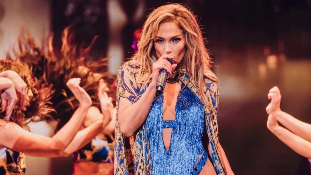 Türkiye’de konser verecek olan Jennifer Lopez’in konser biletlerine zam üstüne zam yapıldı!
