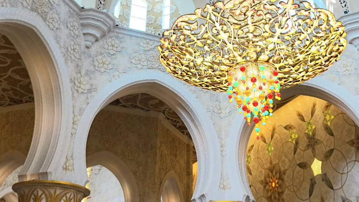 Koreli aktör Jung Hae-In Abu Dhabi’de cami ziyaret etti! O paylaşımlara ilgi büyük oldu 7 Jung Hae In 4