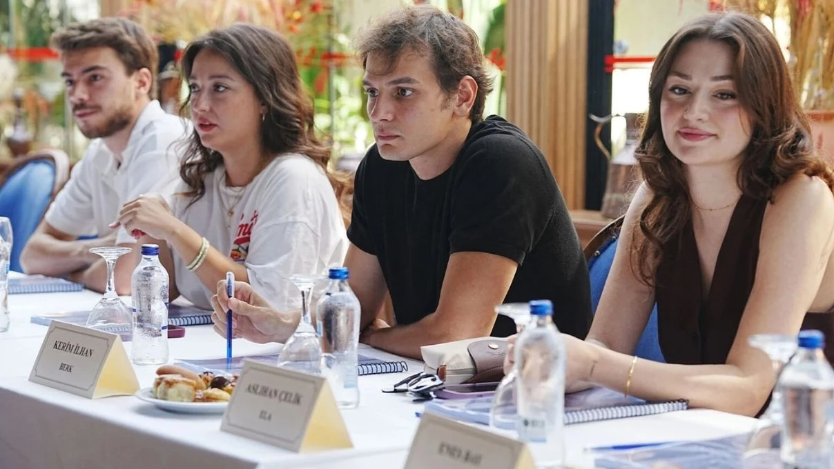 Rüya Gibi dizisi konusu ne? Rüya Gibi dizi oyuncuları
