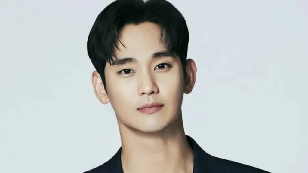 Kim Sae Ron bir ses kaydında henüz ortaokuldayken Kim Soo Hyun tarafından istismara uğradığını itiraf etmiş!