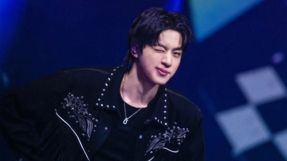BTS’in Jin'i (Kim Seok-jin) kimdir, kaç yaşında? BTS Jin’in sevgilisi kim? 