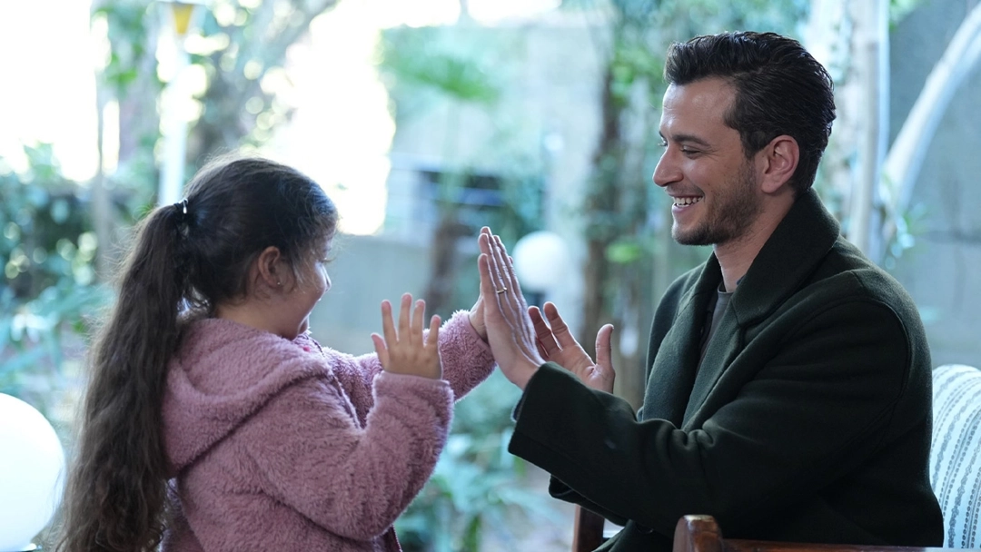 Kıskanmak 13. Bölümde Cemal’in gerçek kimliği ortalığı karıştırdı! Final sahnesinde büyük sürpriz 4 Kiskanmak 1 2