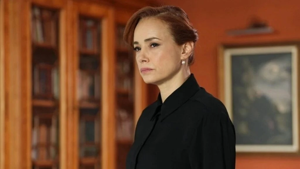 Kıskanmak 8. bölümde Seniha’nın yeni görünümü sosyal medyayı salladı!