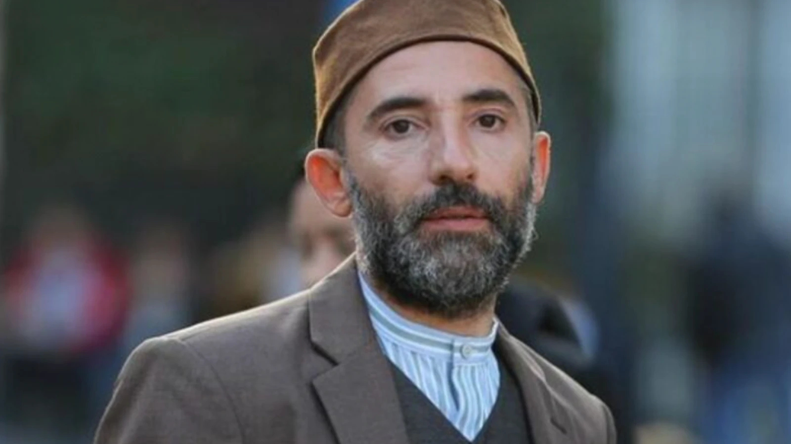 Kızıl Goncalar’ın Naim efendisi Mert Turak Bahar dizisinin kadrosuna dahil oldu