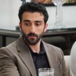 Kızılcık Şerbeti dizisinin Firaz’ı Batuhan Bozkurt Yüzgüleç gelin alırken para yağdırdı!