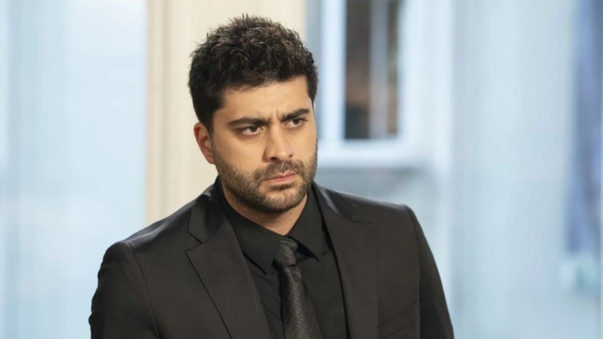 Kızılcık Şerbeti dizisinde jenerik krizi! Doğukan Güngör dizinin resmi hesabını takipten çıktı