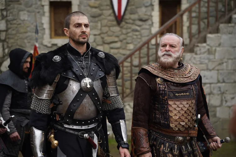 Kuruluş Orhan dizisi beğenilmedi! Botoks ve makyajlar tepkilere neden oldu 8 Kurulus Orhan 7