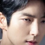 Lee Joon Gi ile Moon Lovers Scarlet Hear adli tarihi bir K drama icin gorusuluyor