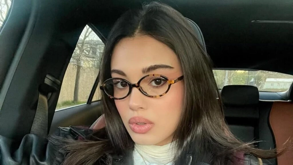 Çarpıntı dizisinin Aslı’sı Lizge Cömert kimdir? Lizge Cömert ne okuyor hangi dizilerde yer aldı?