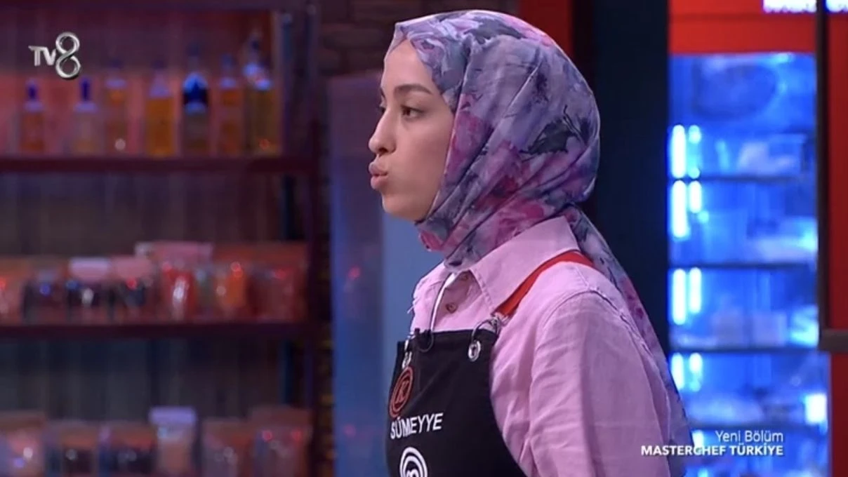 MasterChef’te Sümeyye Çağatay ve Hakan’a sert çıkıştı! “Onur’un hakkını yediniz!” 4 MASTERCHEF 2025 SUMEYYE MERTE SITEM ETTI