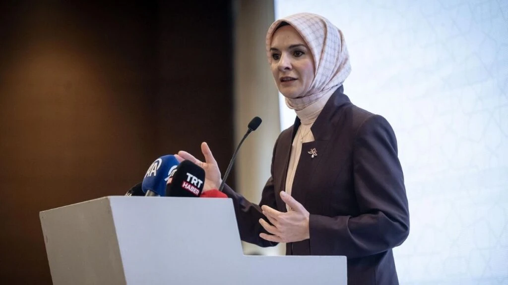 Aile ve Sosyal Hizmetler Bakanı Mahinur Özdemir Göktaş’tan kadınlara tam destek! 