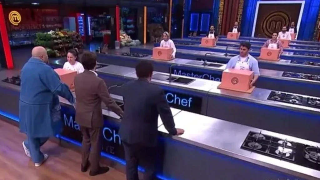 MasterChef 1 Aralik 2025 ikinci ceketi giyen yarismaci kim oldu MasterChef 2. ceketin sahibi kim