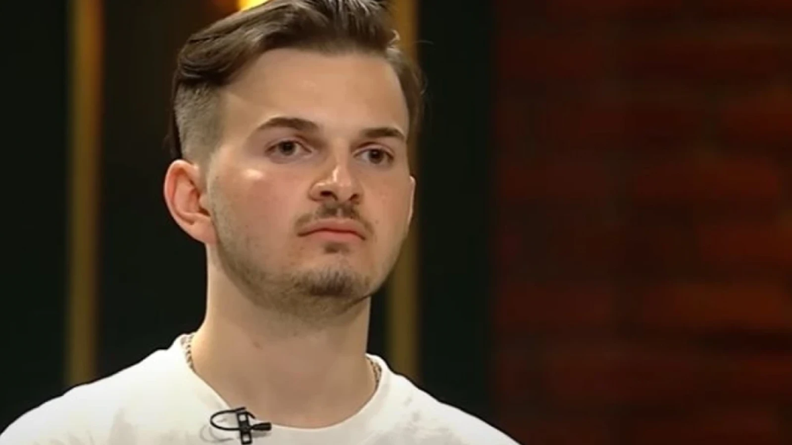 MasterChef 2025 Yusuf Albayrak kimdir kac yasinda Yemegini yarida birakti sefler hayret etti arkadaslari sokta