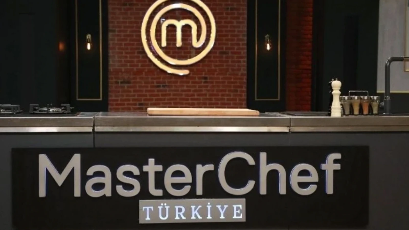 MasterChef 2025 kaptan kim oldu Haftanin takimlari belli oldu Iste mavi ve kirmizi takim kadrosu