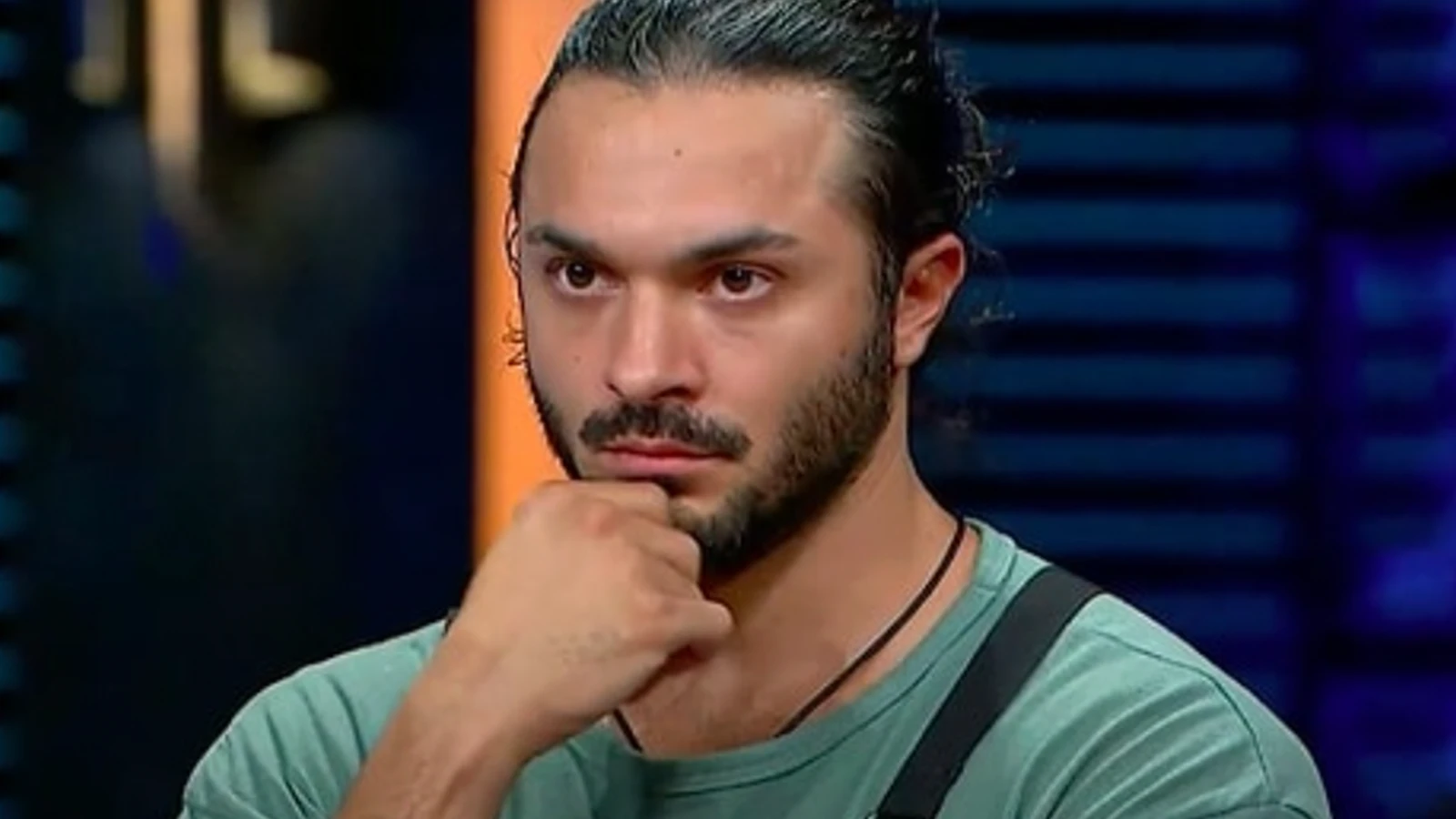 MasterChef 2025 konugu Burak Kaya kimdir oyuncu mu MasterChef Burak Kaya cocugu var mi ne is yapiyor