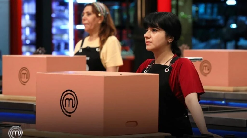 MasterChef 2025ten elenen yarismaci Merve Gezgin kimdir kac yasinda MasterChef Merve Gezgin aslen nereli