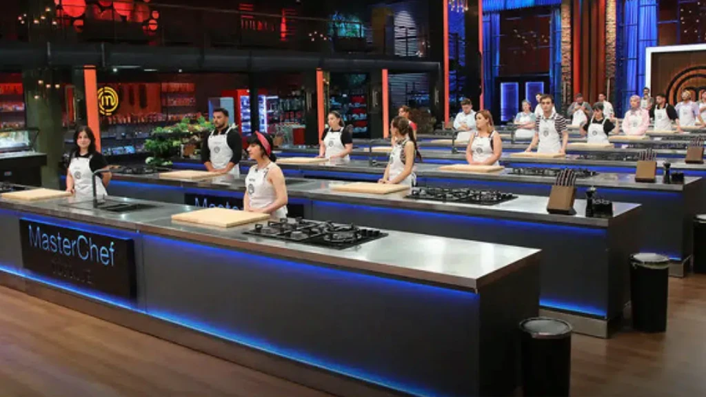 MasterChef 6 Agustos 2025 duello oyununu hangi takim kazandi 6 Agustos 2025 MasterChef eleme adayi kim oldu