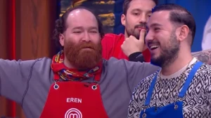 MasterChef All Star Eren Kaşıkçı’dan Kıvanç’a bomba şarkı! Bende ona şarkı yapıcam deyip fena gaza geldi