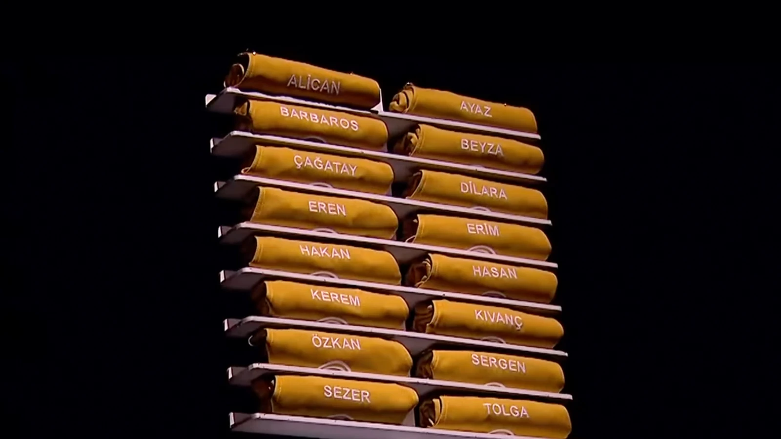 MasterChef All Star ilk altin onlugu kazanan kisi kim MasterChef All Star 1. altin onlugu kazanan yarismaci