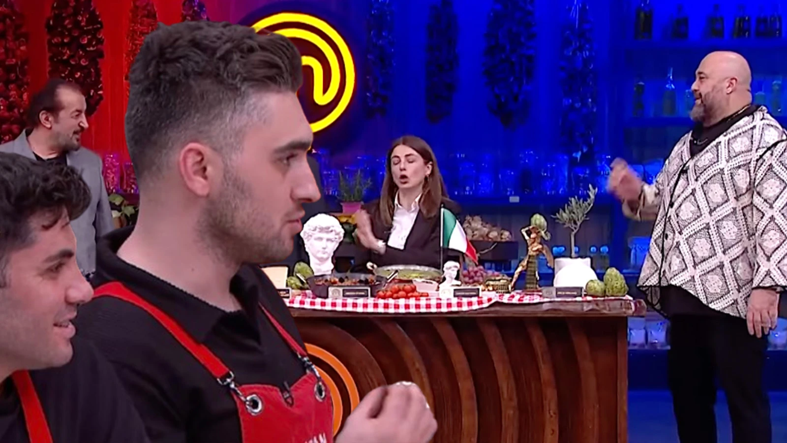 MasterChef Muratcanin Italyan baskonsolosu Elena Clementeye yaptigi saka herkesi guldurdu