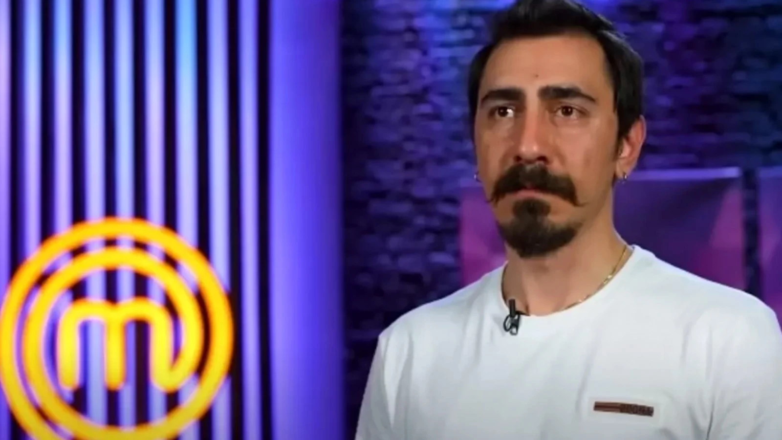 MasterChef Sezerden bomba paylasim Ben olsam beni 50 defa sokaga atmistim
