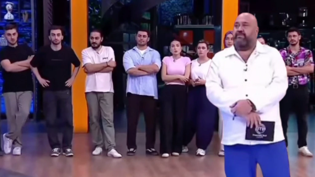 MasterChef Somer sef kamera kayitlarini izletti studyo buz kesti Telefonu kimin iceri soktugu ortaya cikti
