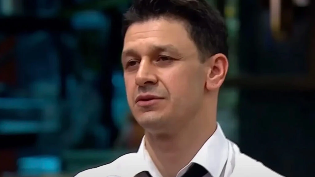 MasterChef Turkiye 2025ten son elenen yarismaci Caglar Oz kimdir MasterCheften elenen Caglar ne is yapiyor