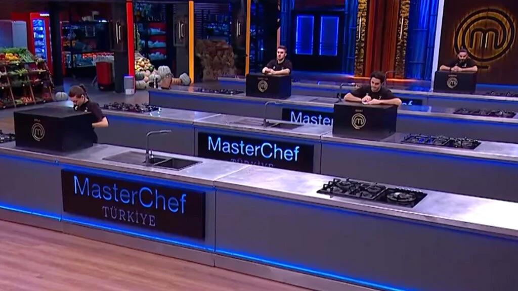 MasterChef Turkiyeden son elenen yarismaci ifsa oldu Gemiyi ilk once kaptan terk etti bomba isim herkesi sasirtti