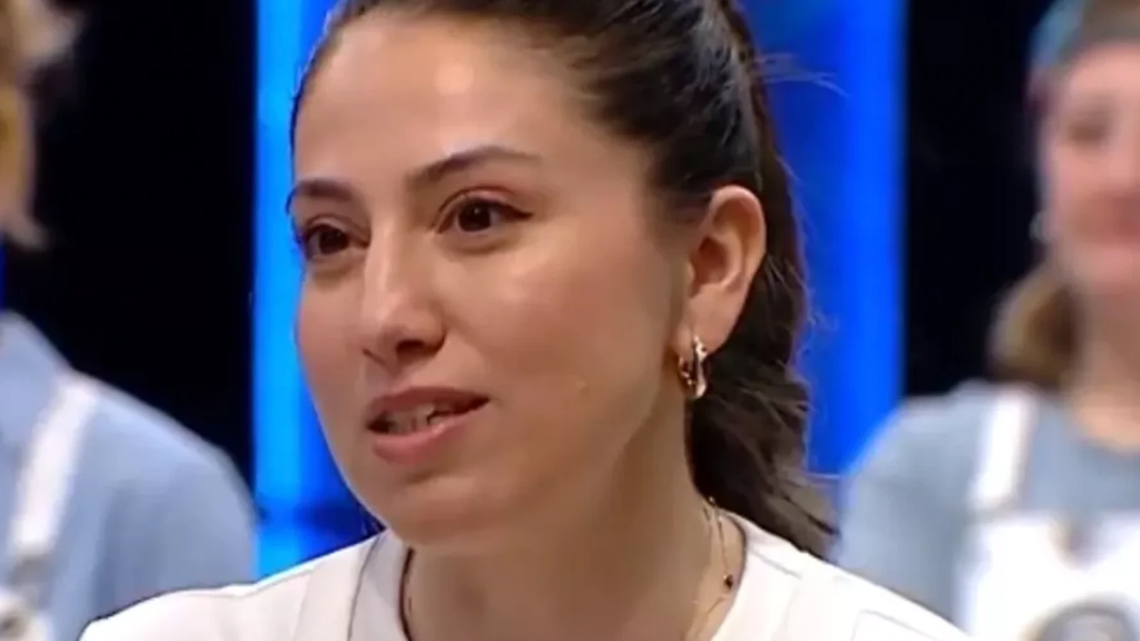 MasterChef ana kadroya giren 14. yarismaci Gizem Tokat Budakci kimdir kac yasinda Basarili tabagiyla seflerin begenisini kazandi