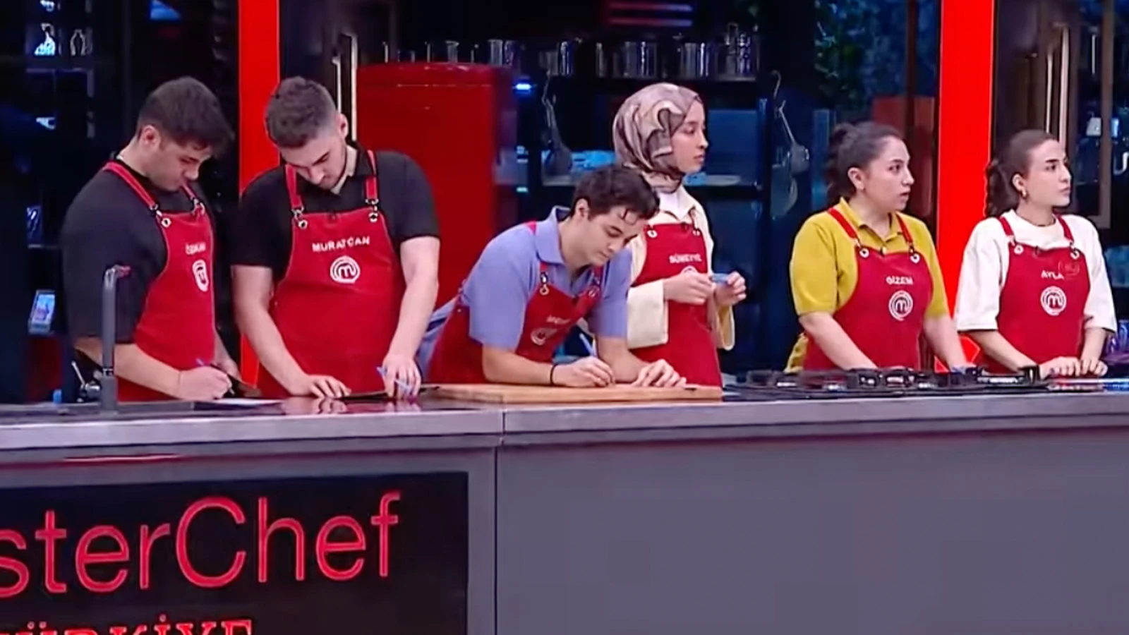 MasterChef bu ayrisma soylentileriyle calkalaniyor Ortalik karisti Asla oyle bir sey yok