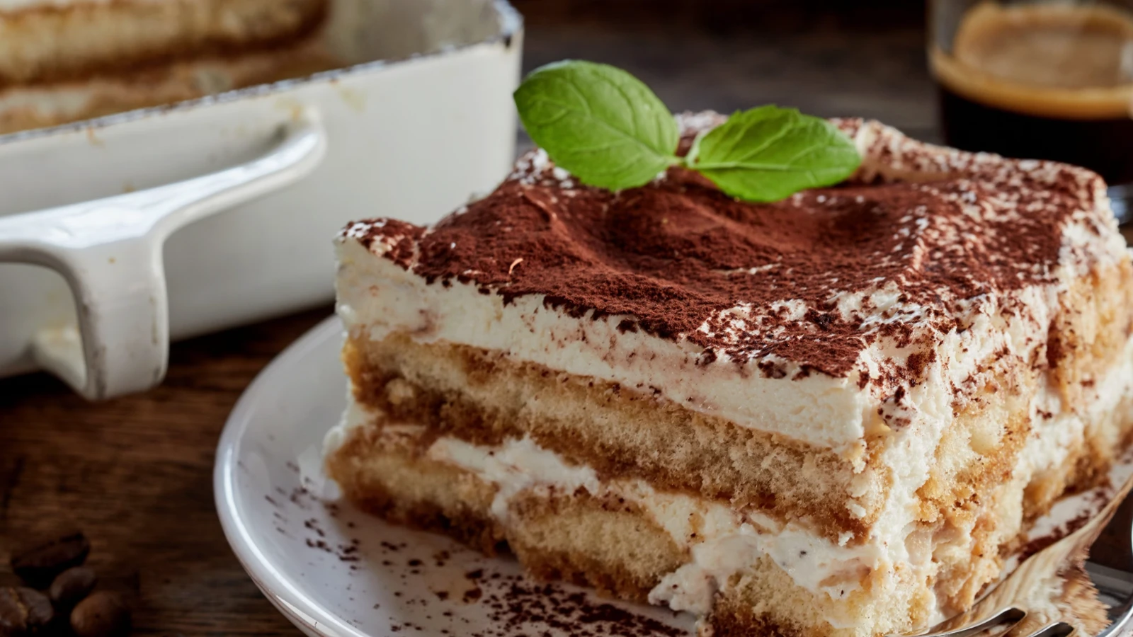 MasterChef'in İtalyan şefi Danillo Zanna'dan orjinal tiramisu tarifi! Diyette olan yapmasın tıka basa yediriyor 2 MasterChefin Italyan sefi Danillo Zannadan orjinal tiramisu tarifi Diyette olan yapmasin tika basa yediriyor