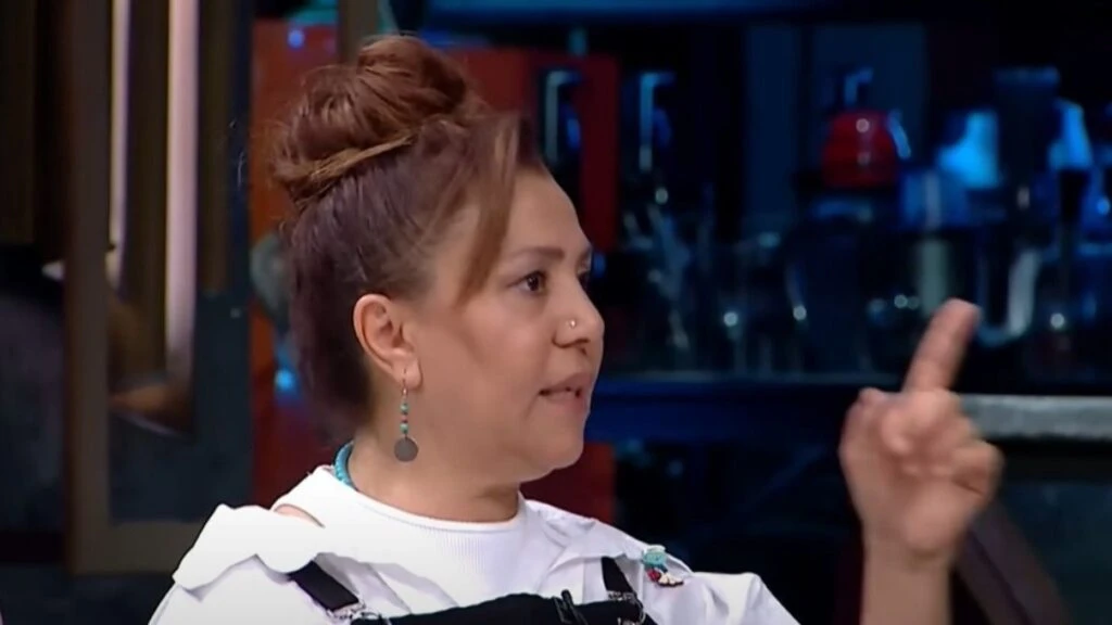 MasterChefte eleme potasinda yer alan Ayten Eylulu sucladi Yarismacilar olaya tepki gosterdi