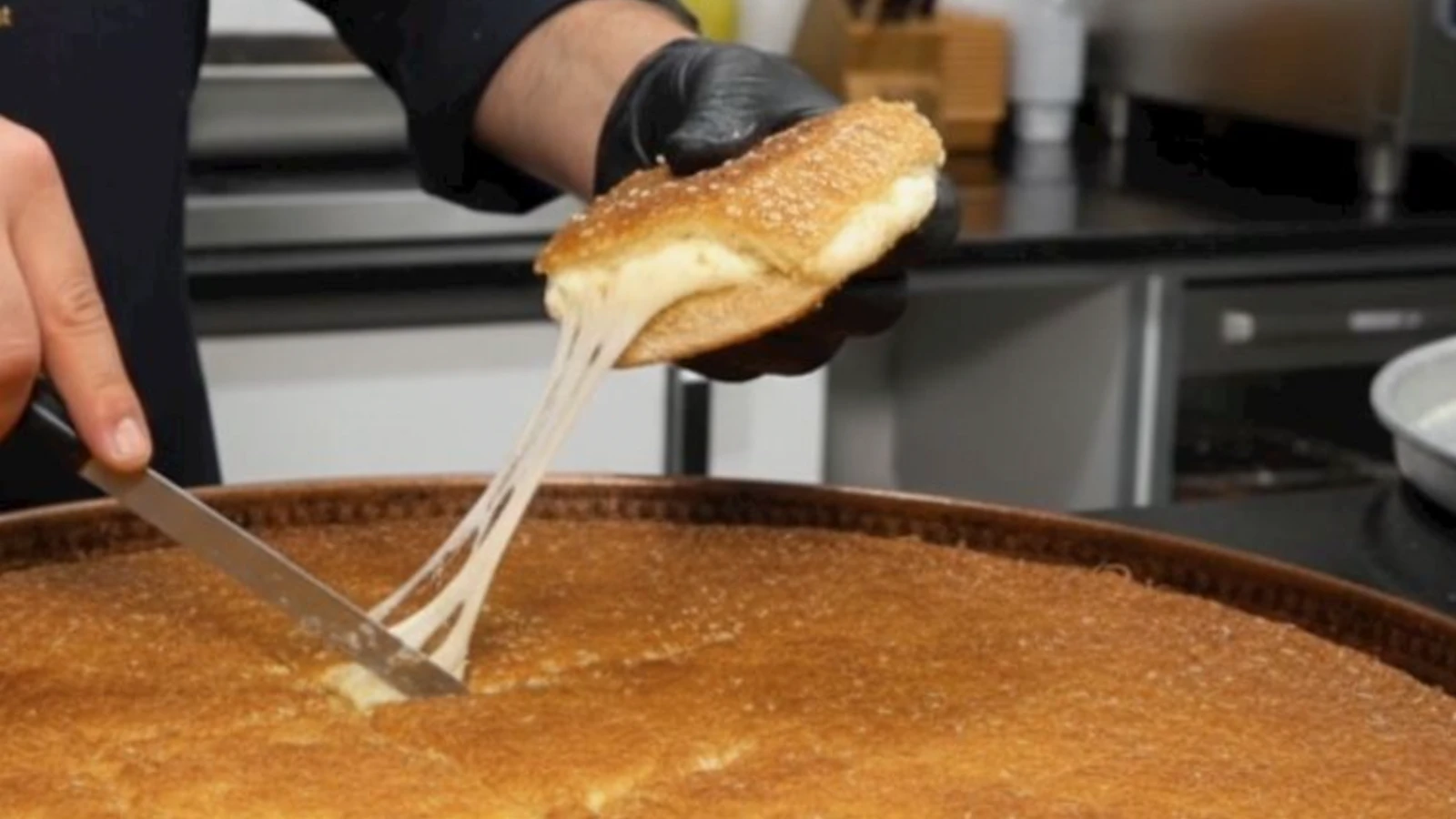 MasterChefte geceye damga vuran ekmek arasi kunefe tarifi Araplar bu lezzete bayiliyor bu tarif cok konusulur