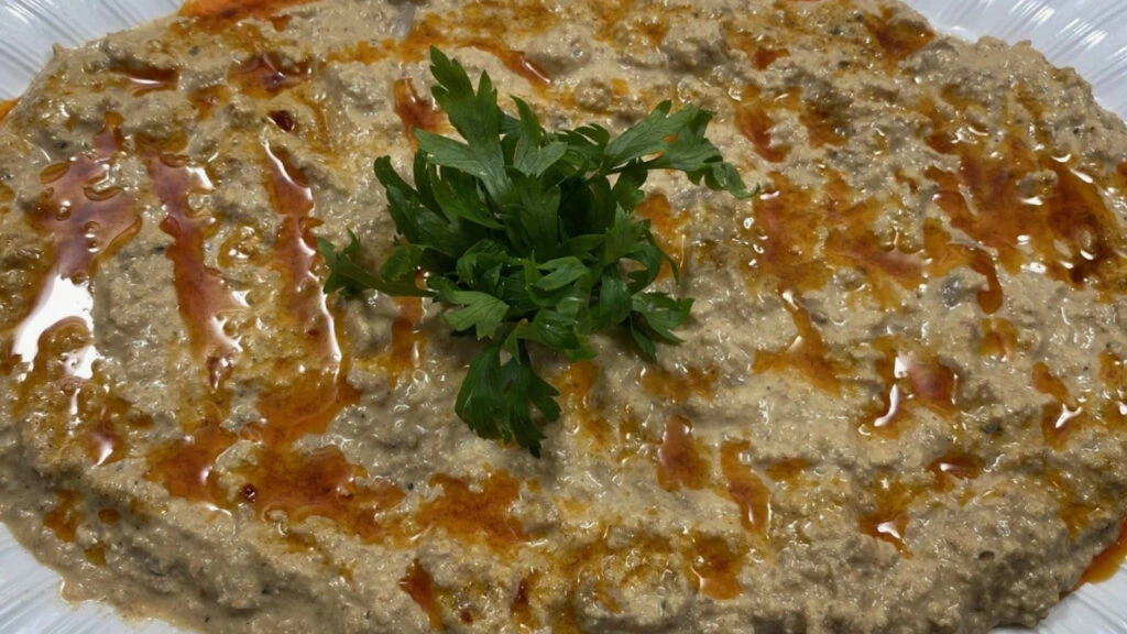 MasterChefte israf karsiti tarif Bayat ekmekle yapilan bu yemek alkis topladi boyle bir lezzet yok