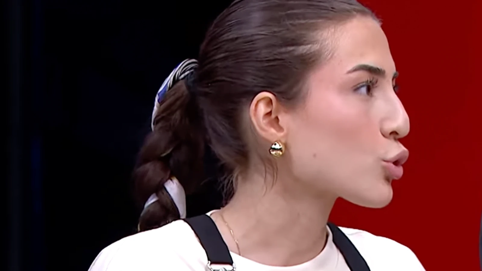MasterChefte ortalik karisti Eleme potasina gonderilen Ayla resti cekti mutfakta tansiyon yukseldi