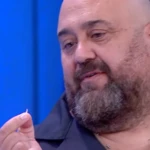 MasterChefte skandal goruntuler Yarismacinin tabagindan tirnak cikti Somer sef donakaldi