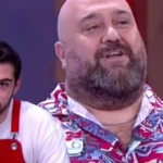 MasterChefte telefon krizi Eve birisi gizlice koymus Somer sef yakaladi Onurun tepkisi gundem oldu
