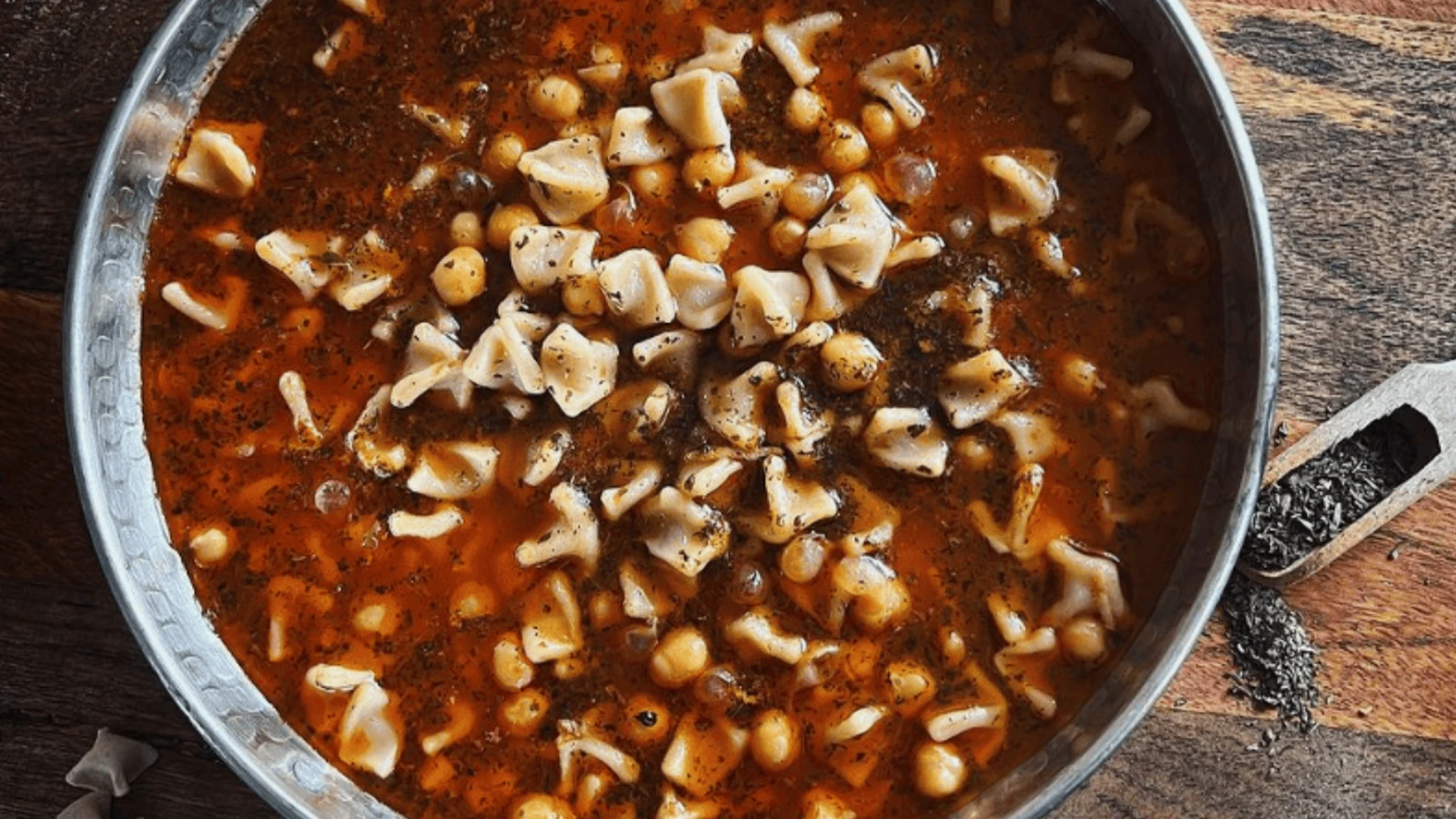 MasterChefte tum sofrayi doyuracak tek kase Adananin kebabi kadar tadina bakmayan pisman olur