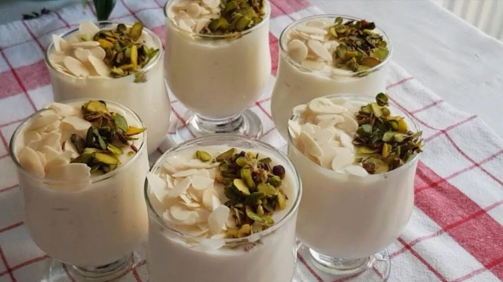 MasterChefte yapildi hafif tatli arayanlar tarifinin pesine dustu Kasik kasik yediriyor aromasiyla damak catlatiyor