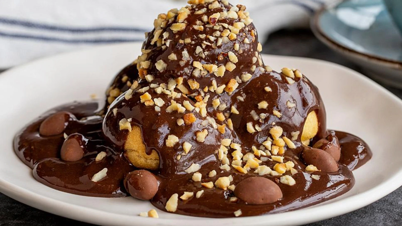 MasterChefteki bu tariften sonra herkes profiterol ustasi olacak Iste seflerden tam puan alan lezzetin puf noktasi